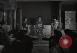 Standbild kimono fashion parade Japan, 1939, aus Sekunde 36 historischem Filmmaterial Videoclip 65675074745