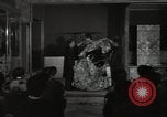 Standbild kimono fashion parade Japan, 1939, aus Sekunde 53 historischem Filmmaterial Videoclip 65675074745