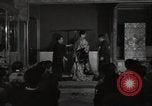 Standbild kimono fashion parade Japan, 1939, aus Sekunde 59 historischem Filmmaterial Videoclip 65675074745