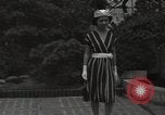 Standbild fashion parade Japan, 1939, aus Sekunde 61 historischem Filmmaterial Videoclip 65675074746
