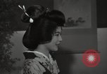 Standbild kimono fashion parade Japan, 1939, aus Sekunde 12 historischem Filmmaterial Videoclip 65675074747