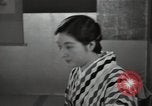 Standbild kimono fashion parade Japan, 1939, aus Sekunde 14 historischem Filmmaterial Videoclip 65675074747