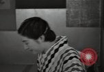 Standbild kimono fashion parade Japan, 1939, aus Sekunde 15 historischem Filmmaterial Videoclip 65675074747