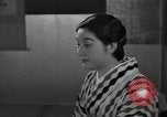 Standbild kimono fashion parade Japan, 1939, aus Sekunde 27 historischem Filmmaterial Videoclip 65675074747