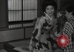 Standbild kimono fashion parade Japan, 1939, aus Sekunde 46 historischem Filmmaterial Videoclip 65675074747