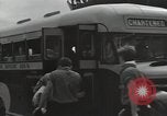 Standbild Überlebenden der USS Yorktown Oahu Hawaii USA, 1942, aus Sekunde 23 historischem Filmmaterial Videoclip 65675074760
