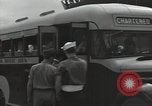 Standbild Überlebenden der USS Yorktown Oahu Hawaii USA, 1942, aus Sekunde 28 historischem Filmmaterial Videoclip 65675074760