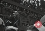 Standbild Überlebenden der USS Yorktown Oahu Hawaii USA, 1942, aus Sekunde 35 historischem Filmmaterial Videoclip 65675074760