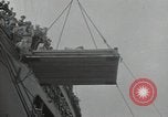 Standbild Überlebenden der USS Yorktown Oahu Hawaii USA, 1942, aus Sekunde 62 historischem Filmmaterial Videoclip 65675074760