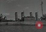 Image survivants du USS Yorktown Oahu Hawaii USA, 1942, de la seconde 9 séquences d'archives historiques vidéo 65675074761