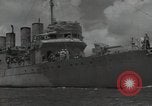 Image survivants du USS Yorktown Oahu Hawaii USA, 1942, de la seconde 12 séquences d'archives historiques vidéo 65675074761