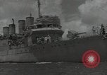 Image survivants du USS Yorktown Oahu Hawaii USA, 1942, de la seconde 15 séquences d'archives historiques vidéo 65675074761