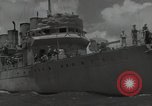 Image survivants du USS Yorktown Oahu Hawaii USA, 1942, de la seconde 27 séquences d'archives historiques vidéo 65675074761