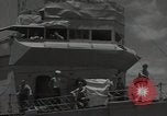 Image survivants du USS Yorktown Oahu Hawaii USA, 1942, de la seconde 31 séquences d'archives historiques vidéo 65675074761
