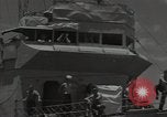Image survivants du USS Yorktown Oahu Hawaii USA, 1942, de la seconde 32 séquences d'archives historiques vidéo 65675074761