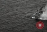 Standbild Angriff Transport Kwajalein Insel Inseln Marshall, 1948, aus Sekunde 15 historischem Filmmaterial Videoclip 65675074766