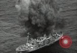 Standbild Angriff Transport Kwajalein Insel Inseln Marshall, 1948, aus Sekunde 29 historischem Filmmaterial Videoclip 65675074766
