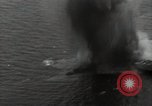 Standbild Angriff Transport Kwajalein Insel Inseln Marshall, 1948, aus Sekunde 29 historischem Filmmaterial Videoclip 65675074767