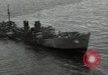 Standbild Angriff Transport Kwajalein Insel Inseln Marshall, 1948, aus Sekunde 39 historischem Filmmaterial Videoclip 65675074767