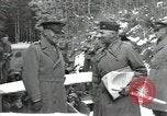 Standbild Allgemeine Lucian Truscott Ebenhausen Deutschland, 1945, aus Sekunde 19 historischem Filmmaterial Videoclip 65675074777