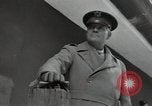 Standbild Allgemeine Lucian Truscott Ebenhausen Deutschland, 1945, aus Sekunde 26 historischem Filmmaterial Videoclip 65675074777