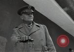Standbild Allgemeine Lucian Truscott Ebenhausen Deutschland, 1945, aus Sekunde 28 historischem Filmmaterial Videoclip 65675074777