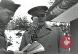 Standbild Allgemeine Lucian Truscott Ebenhausen Deutschland, 1945, aus Sekunde 37 historischem Filmmaterial Videoclip 65675074777