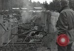 Standbild Allgemeine Lucian Truscott Ebenhausen Deutschland, 1945, aus Sekunde 49 historischem Filmmaterial Videoclip 65675074777