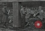 Standbild Allgemeine Lucian Truscott Ebenhausen Deutschland, 1945, aus Sekunde 59 historischem Filmmaterial Videoclip 65675074777