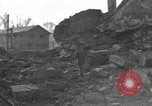 Standbild Ruinen der Fabrik Ebenhausen Krieg Anlage Ebenhausen Deutschland, 1945, aus Sekunde 5 historischem Filmmaterial Videoclip 65675074780