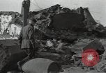 Standbild Ruinen der Fabrik Ebenhausen Krieg Anlage Ebenhausen Deutschland, 1945, aus Sekunde 16 historischem Filmmaterial Videoclip 65675074780