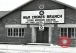 Standbild deutschen Gefangenen Bad Tölz Deutschland, 1945, aus Sekunde 22 historischem Filmmaterial Videoclip 65675074781