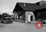 Standbild deutschen Gefangenen Bad Tölz Deutschland, 1945, aus Sekunde 41 historischem Filmmaterial Videoclip 65675074781