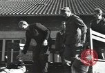 Standbild deutschen Gefangenen Bad Tölz Deutschland, 1945, aus Sekunde 52 historischem Filmmaterial Videoclip 65675074781