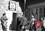Standbild deutschen Gefangenen Bad Tölz Deutschland, 1945, aus Sekunde 58 historischem Filmmaterial Videoclip 65675074781