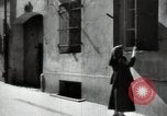 Immagine di La ricostruzione di edifici La Lituania Unione Sovietica, 1947, secondo 25 filmato di repertorio 65675074786