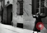 Immagine di La ricostruzione di edifici La Lituania Unione Sovietica, 1947, secondo 26 filmato di repertorio 65675074786