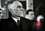 Standbild litauischen Studenten Vilnius Litauen Sozialistische Sowjetrepublik, 1947, aus Sekunde 25 historischem Filmmaterial Videoclip 65675074791