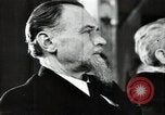 Standbild litauischen Studenten Vilnius Litauen Sozialistische Sowjetrepublik, 1947, aus Sekunde 29 historischem Filmmaterial Videoclip 65675074791