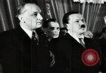 Standbild litauischen Studenten Vilnius Litauen Sozialistische Sowjetrepublik, 1947, aus Sekunde 41 historischem Filmmaterial Videoclip 65675074791