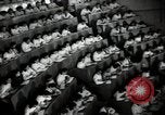 Standbild litauischen Studenten Vilnius der litauischen Sozialistischen Sowjetrepublik, 1947, aus Sekunde 29 historischem Filmmaterial Videoclip 65675074792