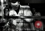 Standbild litauischen Studenten Vilnius der litauischen Sozialistischen Sowjetrepublik, 1947, aus Sekunde 62 historischem Filmmaterial Videoclip 65675074792
