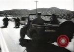 Immagine di Costruzione del centro di ricollocazione di Heart Mountain Cody Wyoming USA, 1942, secondo 30 filmato di repertorio 65675074797