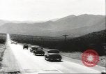 Immagine di Costruzione del centro di ricollocazione di Heart Mountain Cody Wyoming USA, 1942, secondo 33 filmato di repertorio 65675074797