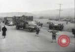 Immagine di Costruzione del centro di ricollocazione di Heart Mountain Cody Wyoming USA, 1942, secondo 45 filmato di repertorio 65675074797