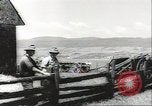 Standbild größte Bauernhof der Familie Quebec Kanada, 1942, aus Sekunde 14 historischem Filmmaterial Videoclip 65675074801