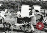 Standbild größte Bauernhof der Familie Quebec Kanada, 1942, aus Sekunde 26 historischem Filmmaterial Videoclip 65675074801