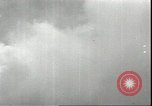 Standbild japanischen Bomber British Malaya, 1941, aus Sekunde 32 historischem Filmmaterial Videoclip 65675074827
