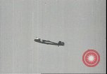Standbild japanischen Bomber British Malaya, 1941, aus Sekunde 42 historischem Filmmaterial Videoclip 65675074827