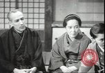 Standbild japanische Offiziere British Malaya, 1941, aus Sekunde 27 historischem Filmmaterial Videoclip 65675074828